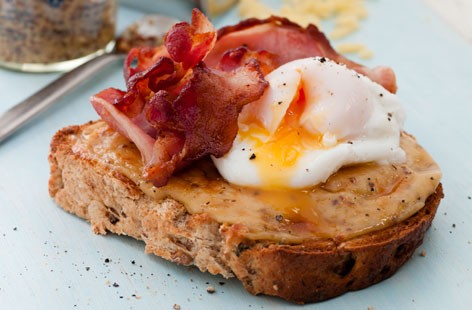 Welsh rarebit with cheddar