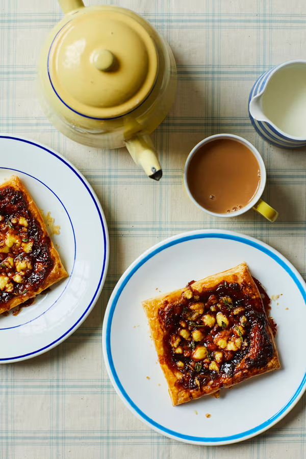 Wensleydale and onion tarts