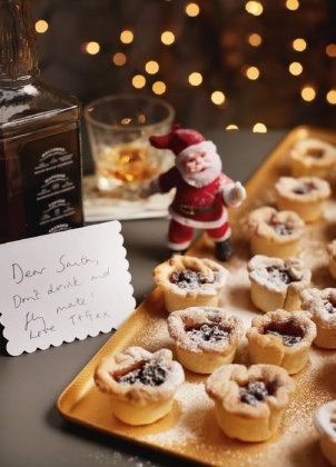 Whiskey mince pies