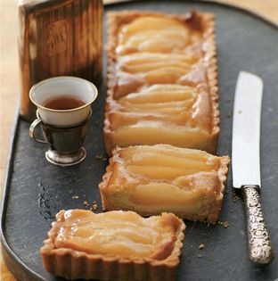 Whiskey pear tart