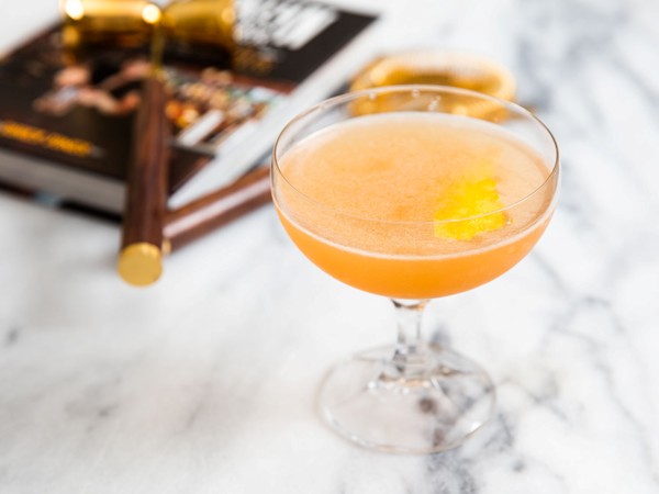 Whiskey sour cocktail with Amaro (Triple Crown)