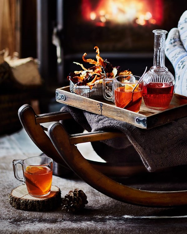 Whisky Aperol hot toddy with vegetable crisps 