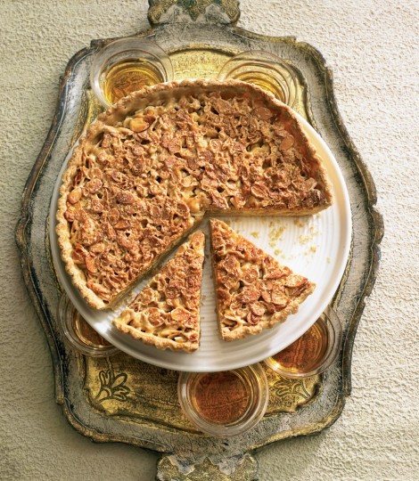 Whisky toffee almond tart