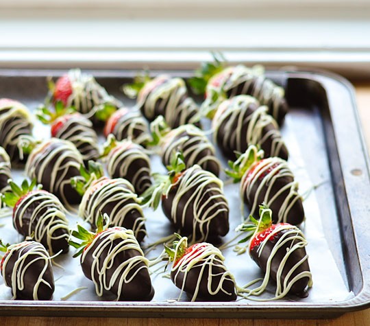 White and dark chocolate strawberries