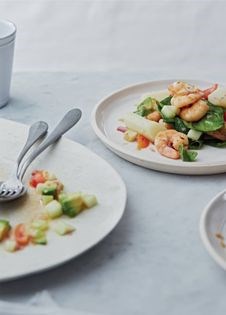 White asparagus and prawn salad (Hvid asparges med rejer)
