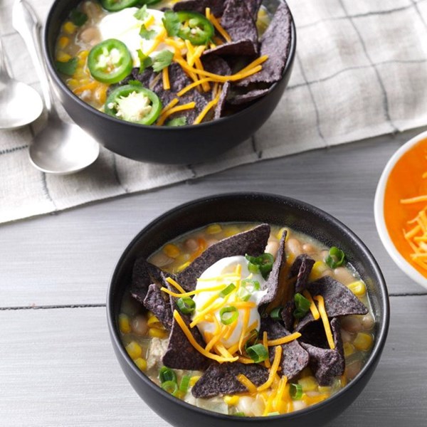 White bean & chicken enchilada soup
