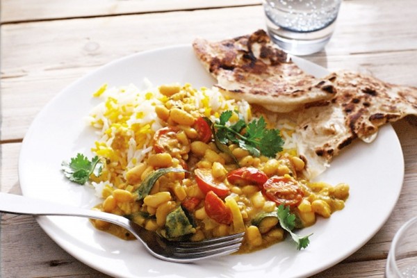 White bean & coconut curry
