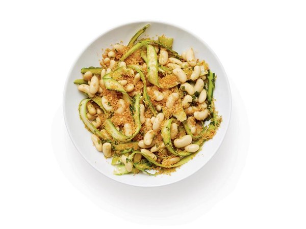 White bean and asparagus salad