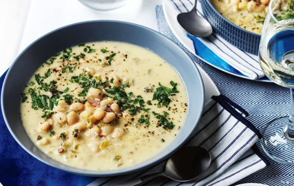 White bean and thyme soup