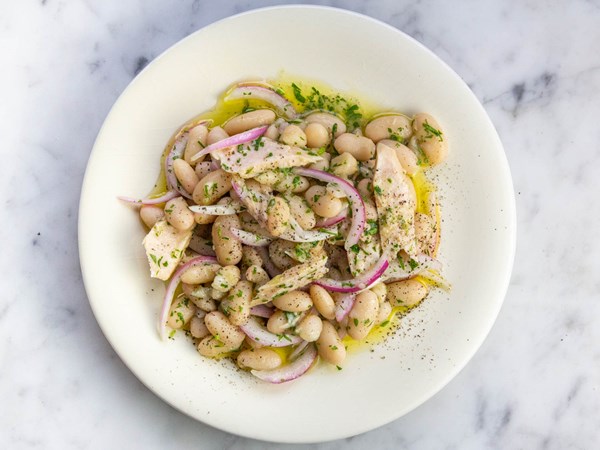 White bean and tuna salad