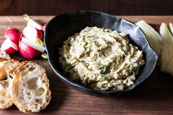 White bean dip with fresh herbs