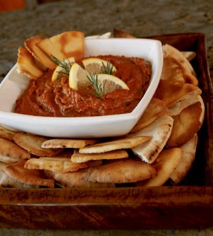 White bean puree with sun-dried tomatoes