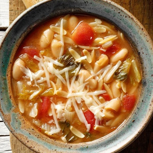 White bean soup with escarole