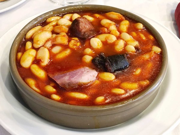 White beans with ham, saffron, and sausages (Fabada Asturiana)