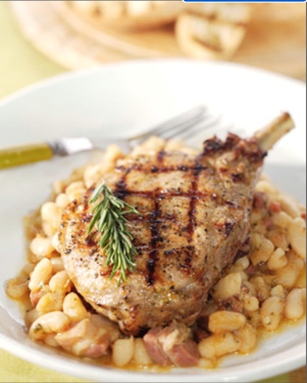 White beans with salt pork (Fagioli con le cotiche)