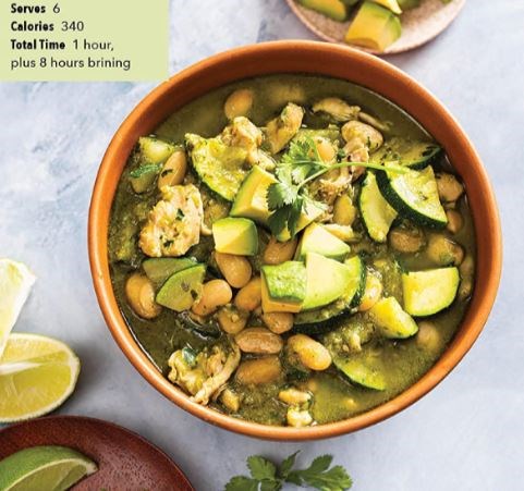 White chicken chili with zucchini