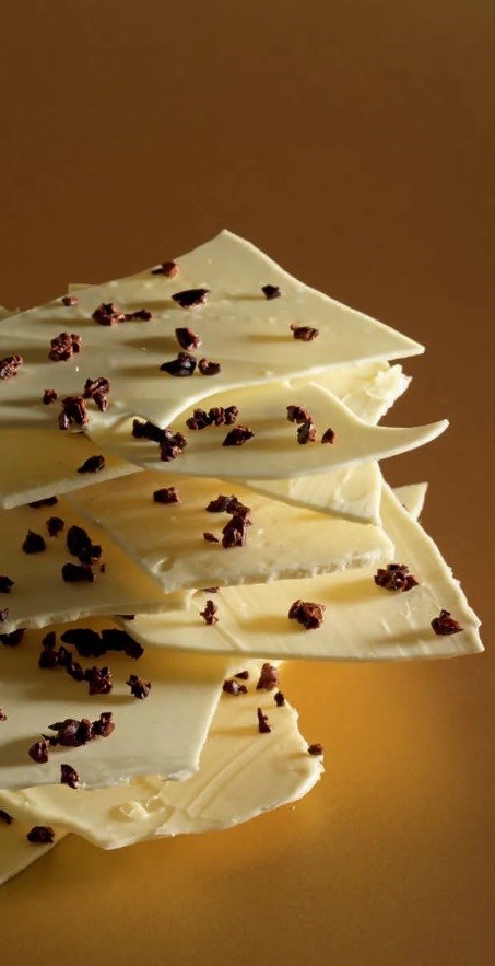 White chocolate & cocoa nib thins