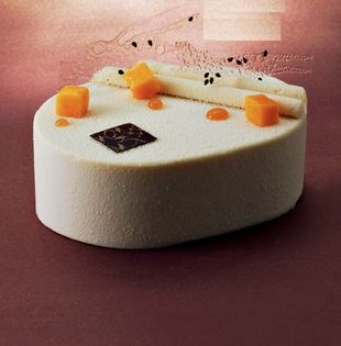 White chocolate & tropical entremet