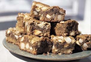 White chocolate and macadamia nut blondies