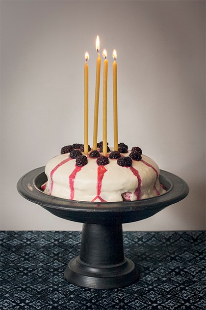 White chocolate blackberry cake