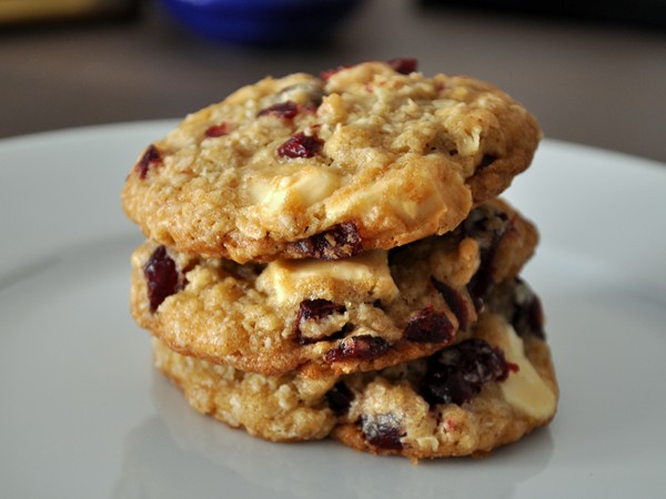 White chocolate cranberry oatmeal cookies