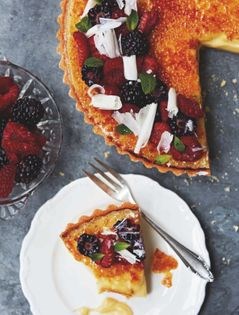 White chocolate crème brûlée tart
