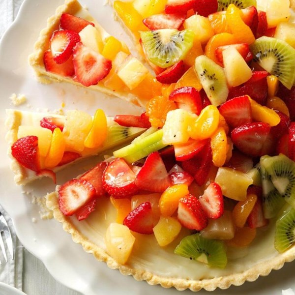 White chocolate fruit tart