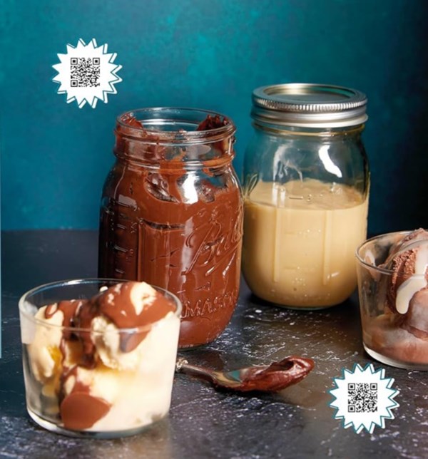 White chocolate hot fudge sauce
