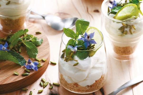 White chocolate mojito cheesecakes