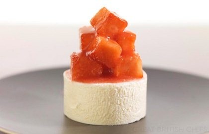 White chocolate mousse with strawberries