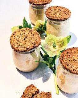 White chocolate-oak jars with smoky tea shortbread