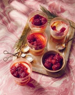 White chocolate pots with sumac-soured berries