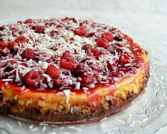 White chocolate raspberry cheesecake