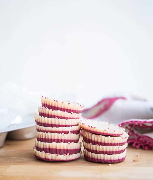 White chocolate raspberry cups