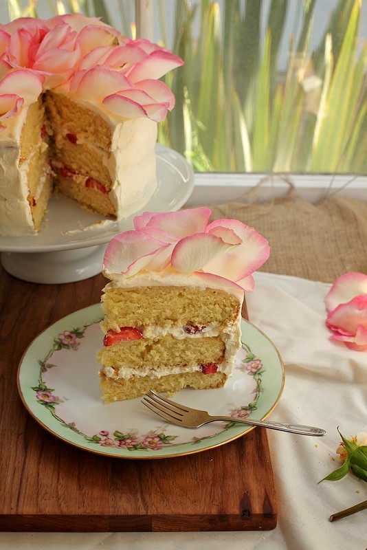 White chocolate rose cake with strawberries