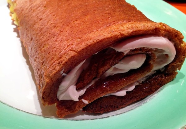 White chocolate roulade