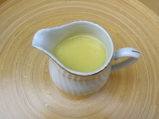 White chocolate sauce 