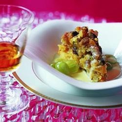 White Christmas pudding with Bénédictine crème Anglaise & white grapes