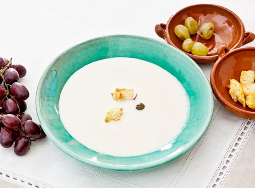 White gazpacho from Malaga (Ajo blanco)