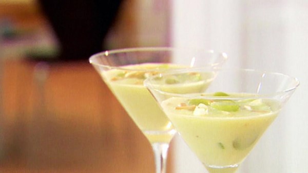 White gazpacho with grapes and toasted almonds