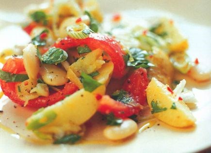 White haricot bean and tomato salad (Haricots blancs en salade)