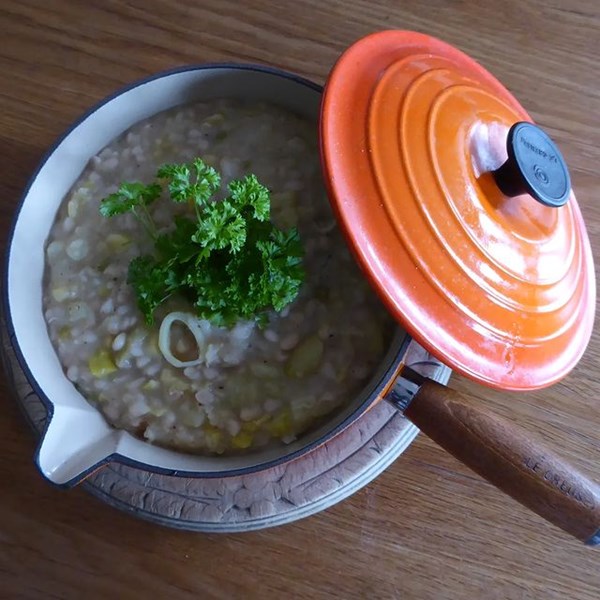 White haricot bean soup (L'oulade)