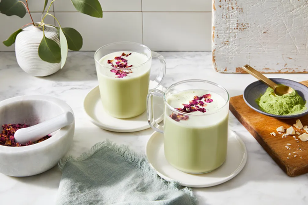 White hot chocolate with matcha & rose