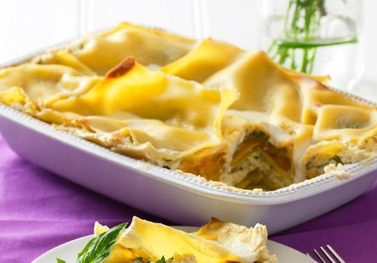 White lasagna with roasted butternut squash and spinach (Lasagna bianca con zucca arrostita)