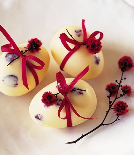White marble eggs
