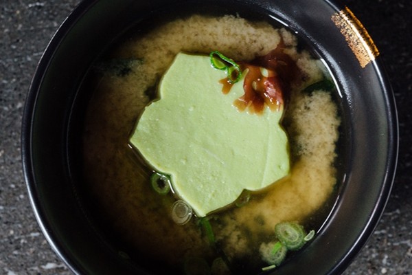 White miso soup with edamame tofu (Shiro misoshiru uguisu tofu)
