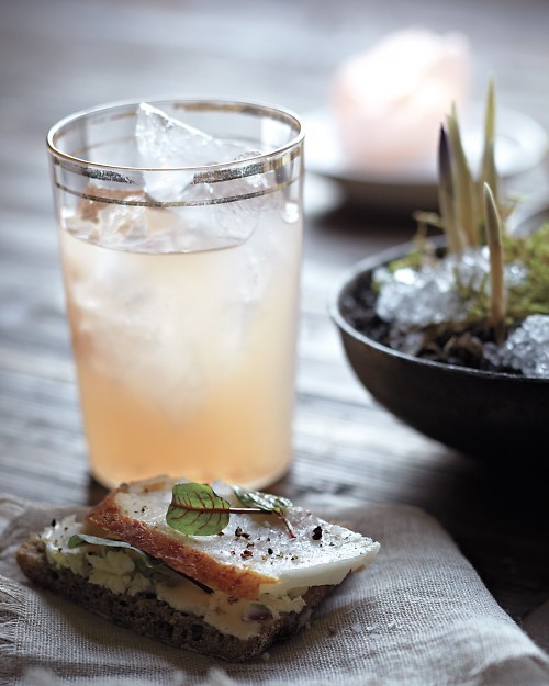 White Nixon cocktails