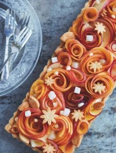 White peach & nectarine tart