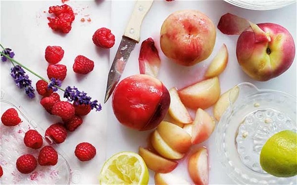 White peach and raspberry jam