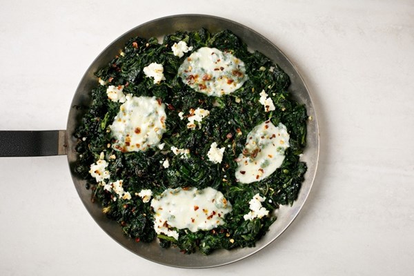 White pizza-style mustard greens